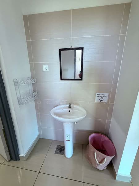 Service Residence for Sale at Manhattan - Rocker Lim - Bathroom - PropertyGuru.com.my
