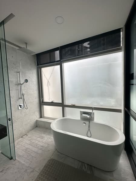 Service Residence for Rent at Banyan Tree Signatures - Jayden Loke - Bathroom - PropertyGuru.com.my