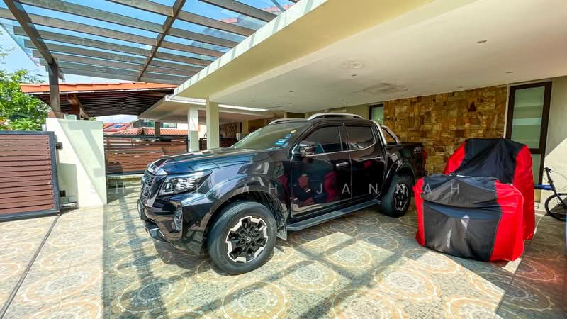 Bungalow for Sale in KL City Centre (Kuala Lumpur) - Sharifah Jannah - Car Park - PropertyGuru.com.my