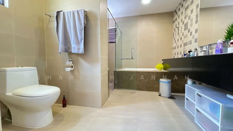 Bungalow for Sale in KL City Centre (Kuala Lumpur) - Sharifah Jannah - Bathroom - PropertyGuru.com.my