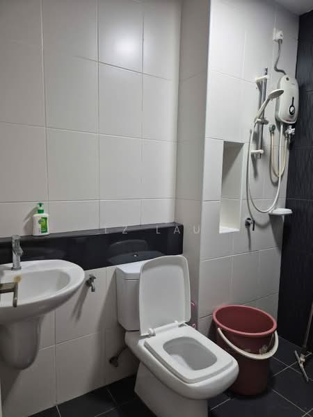 Service Residence for Rent at Sky Peak Residences - LZ Lau - Bathroom - PropertyGuru.com.my