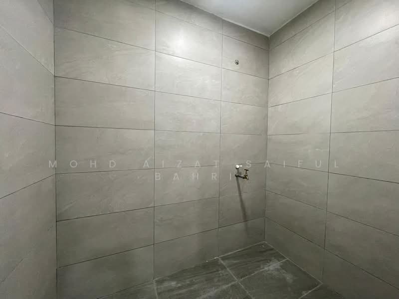 2.5-storey Terraced House for Sale in Sunway (Selangor) - Mohd Aizat Saiful Bahri - Bathroom - PropertyGuru.com.my