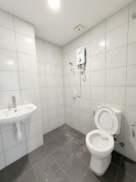 Servis Apartment untuk Disewa di Hana @ Eco Ardence - Vivian Koh - Bathroom - PropertyGuru.com.my