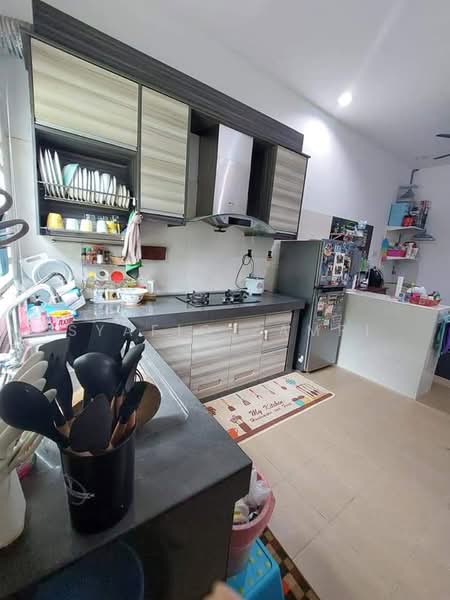1-storey Terraced House for Sale in Taman Permatang Badak Maju (Kuantan) - Syafiq Zamri - Kitchen - PropertyGuru.com.my