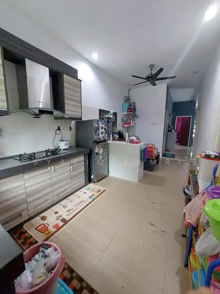 1-storey Terraced House for Sale in Taman Permatang Badak Maju (Kuantan) - Syafiq Zamri - Kitchen - PropertyGuru.com.my