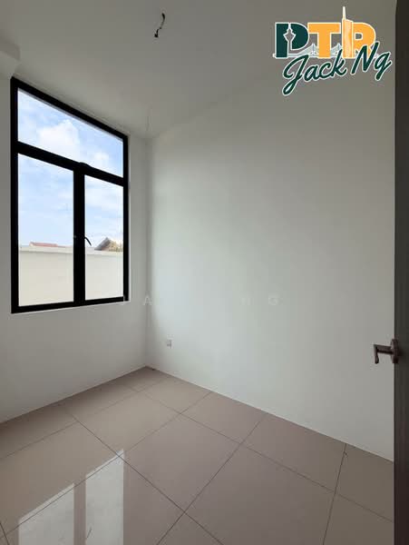 Rumah Teres 3 Tingkat untuk Dijual di Taman Tanjung Indah (Butterworth) - Jack Ng - Interior - PropertyGuru.com.my