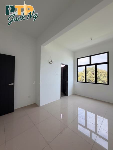 Rumah Teres 3 Tingkat untuk Dijual di Taman Tanjung Indah (Butterworth) - Jack Ng - Interior - PropertyGuru.com.my