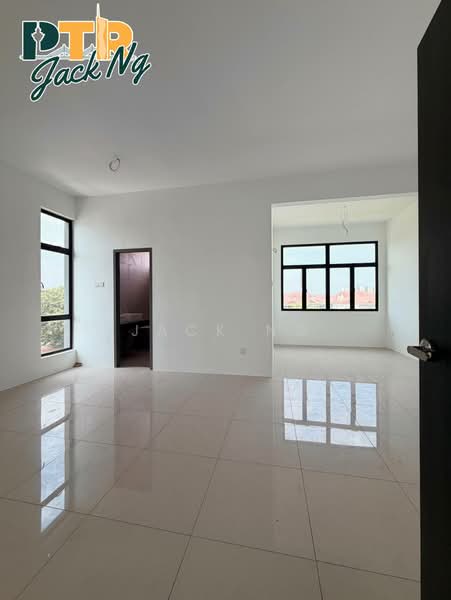 Rumah Teres 3 Tingkat untuk Dijual di Taman Tanjung Indah (Butterworth) - Jack Ng - Interior - PropertyGuru.com.my