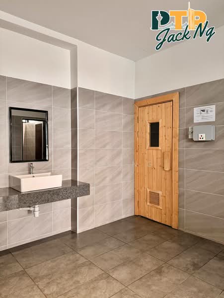 Rumah Teres 3 Tingkat untuk Dijual di Taman Tanjung Indah (Butterworth) - Jack Ng - Bathroom - PropertyGuru.com.my