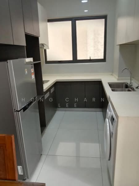Condominium for Rent at Royal Strand @ Country Garden Danga Bay - Hong Charng Lee - Kitchen - PropertyGuru.com.my