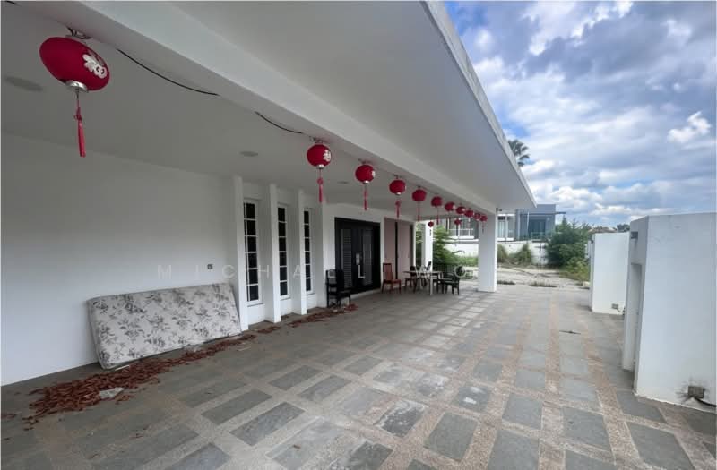 Rumah Teres 2 Tingkat untuk Dijual di Taman Lestari Putra (Seri Kembangan) - Michael Wong - Exterior - PropertyGuru.com.my