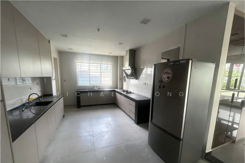 Rumah Teres 2 Tingkat untuk Dijual di Taman Lestari Putra (Seri Kembangan) - Michael Wong - Kitchen - PropertyGuru.com.my
