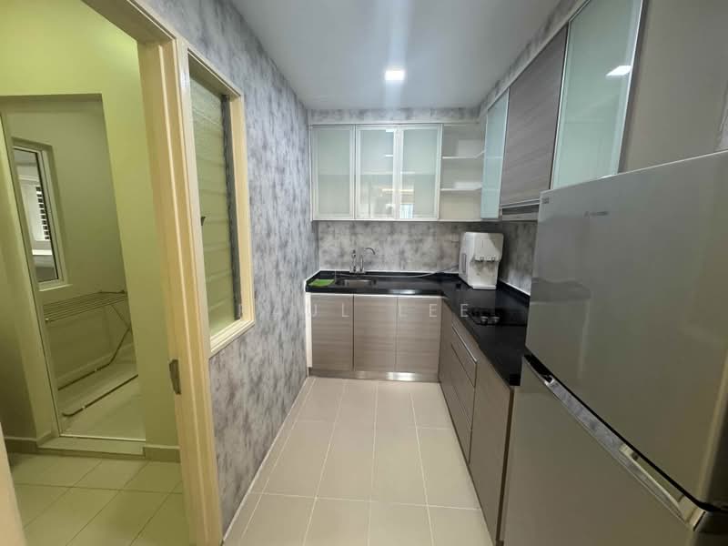 Condominium for Rent at Tiara Mutiara / The Crown - Paul Lee - Kitchen - PropertyGuru.com.my