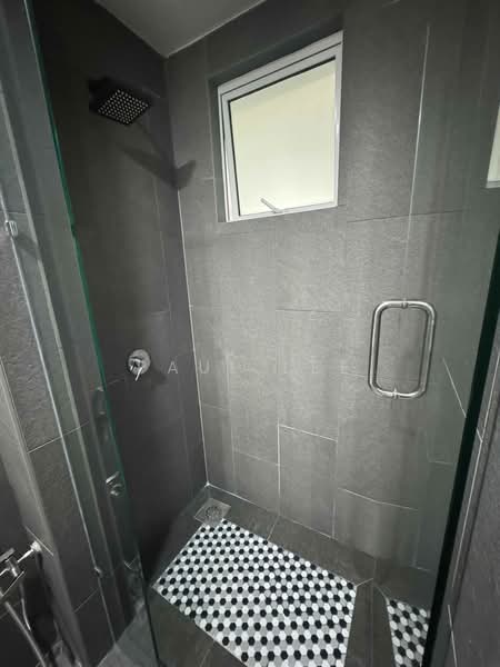 Condominium for Rent at Tiara Mutiara / The Crown - Paul Lee - Bathroom - PropertyGuru.com.my