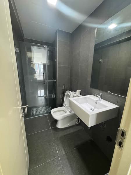 Condominium for Rent at Tiara Mutiara / The Crown - Paul Lee - Bathroom - PropertyGuru.com.my