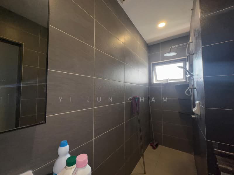 Condominium for Rent at The Henge - Yi Jun Cham - Bathroom - PropertyGuru.com.my