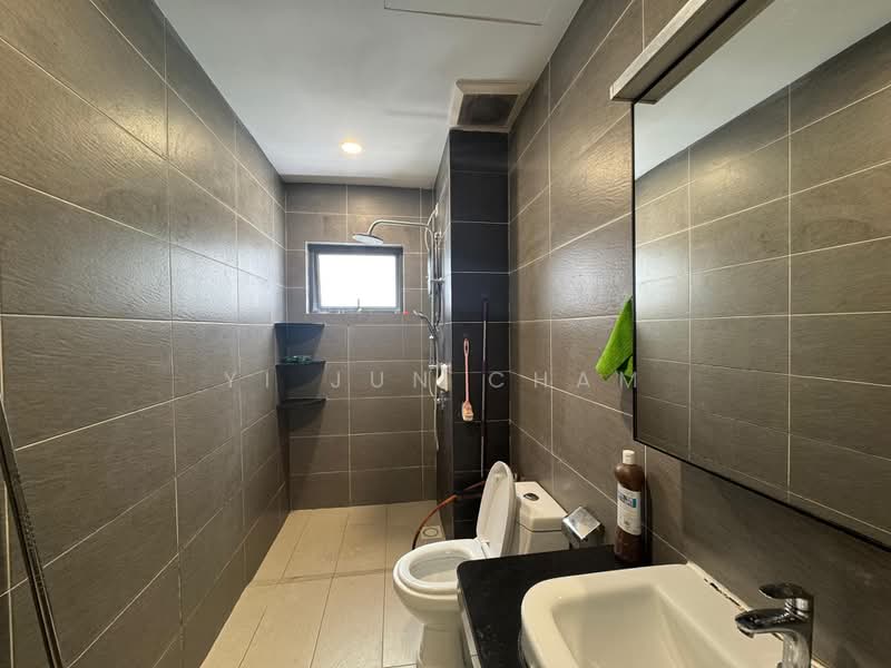 Condominium for Rent at The Henge - Yi Jun Cham - Bathroom - PropertyGuru.com.my