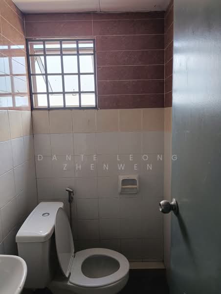 Office for Rent in Saujana Impian (Kajang) - Dante Leong Zhenwen - Bathroom - PropertyGuru.com.my