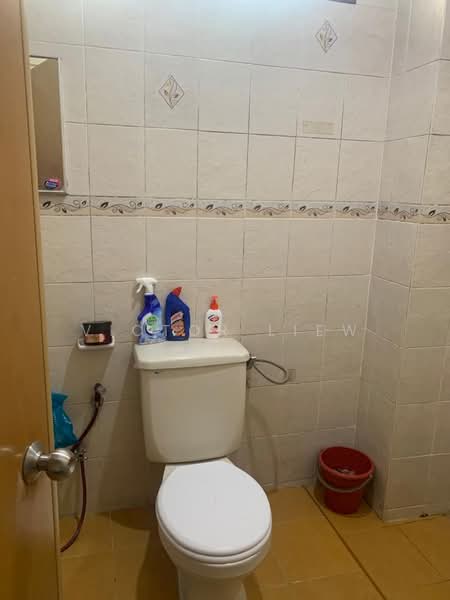 2-storey Terraced House for Sale in Seksyen 8 (Kota Damansara) - Victor Liew - Bathroom - PropertyGuru.com.my