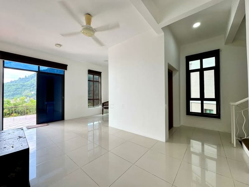 Bungalow for Rent in Batu Ferringhi (Penang) - JOYCE LIM - Living Room - PropertyGuru.com.my
