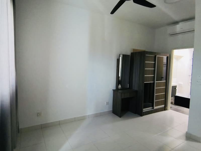 Kondominium untuk Dijual di One Foresta - Kent Lai - Bedroom - PropertyGuru.com.my