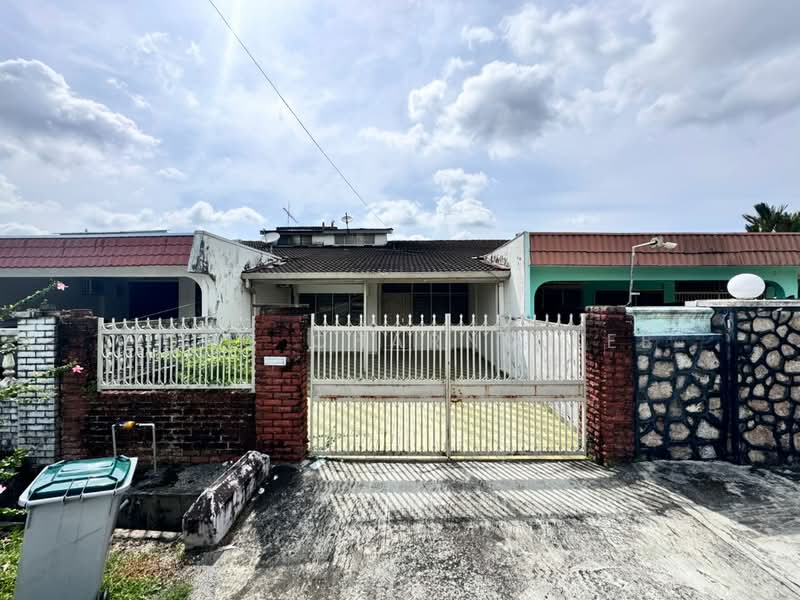 Rumah Teres 1 Tingkat untuk Disewa di Skudai (Johor) - Hong Charng Lee - Exterior - PropertyGuru.com.my