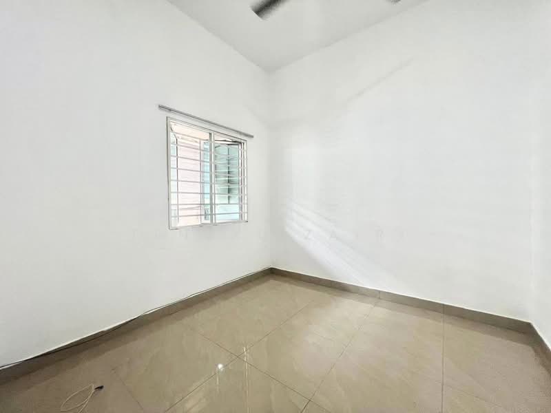 Rumah Teres 2 Tingkat untuk Dijual di Taman Indah Klia (Sepang) - Tengku Zairi - PropertyGuru.com.my