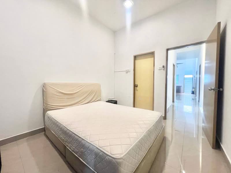 Rumah Teres 2 Tingkat untuk Dijual di Taman Indah Klia (Sepang) - Tengku Zairi - PropertyGuru.com.my