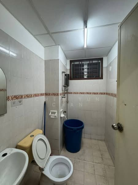 Servis Apartment untuk Dijual di Nusa Perdana Apartment - Chew Yun Chan - Bathroom - PropertyGuru.com.my