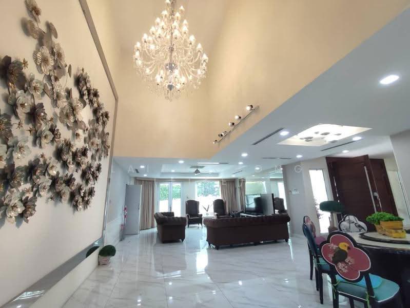 Bungalow House for Sale in SS19 (Subang Jaya) - Elaine Chong (Elle) - Living Room - PropertyGuru.com.my