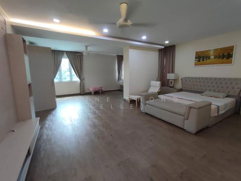 Bungalow House for Sale in SS19 (Subang Jaya) - Elaine Chong (Elle) - Bedroom - PropertyGuru.com.my