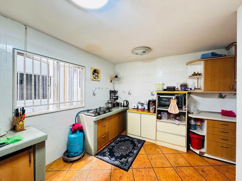 2-storey Terraced House for Sale in Bukit Indah (Ampang) - Ali Idris - Kitchen - PropertyGuru.com.my
