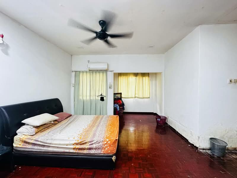 2-storey Terraced House for Sale in Bukit Indah (Ampang) - Ali Idris - Bedroom - PropertyGuru.com.my