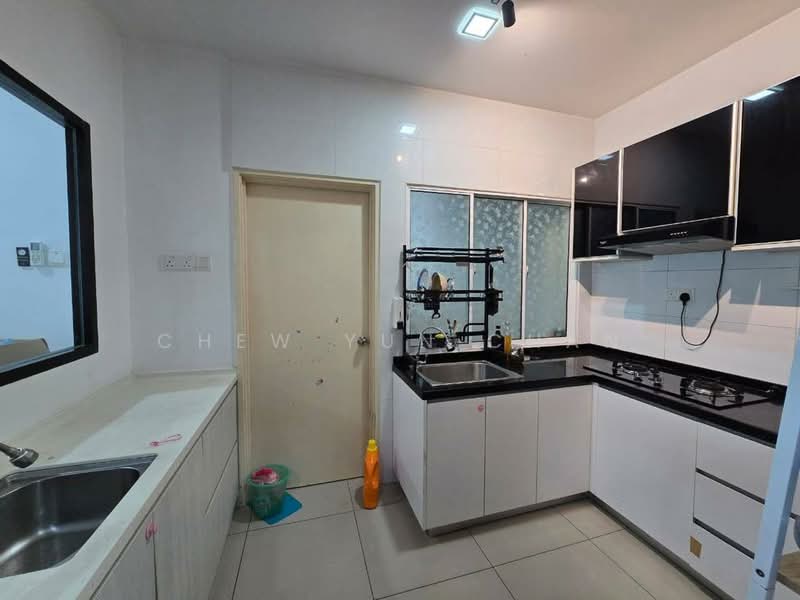 Pangsapuri untuk Disewa di Nusa Heights (Nusa Puncak) - Chew Yun Chan - Kitchen - PropertyGuru.com.my