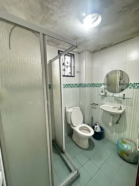 Rumah Teres 2 Tingkat untuk Dijual di Taman Bukit Maluri (Kepong) - Mandy Liew - Bathroom - PropertyGuru.com.my