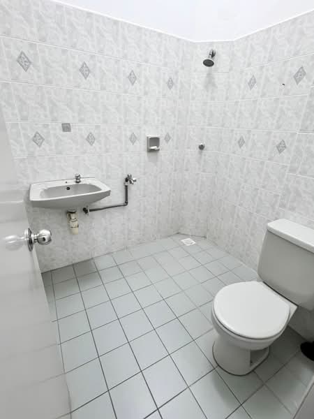 2-storey Terraced House for Rent in Taman Putri Kulai (Kulai) - Mandy Goh Siew Li - Bathroom - PropertyGuru.com.my