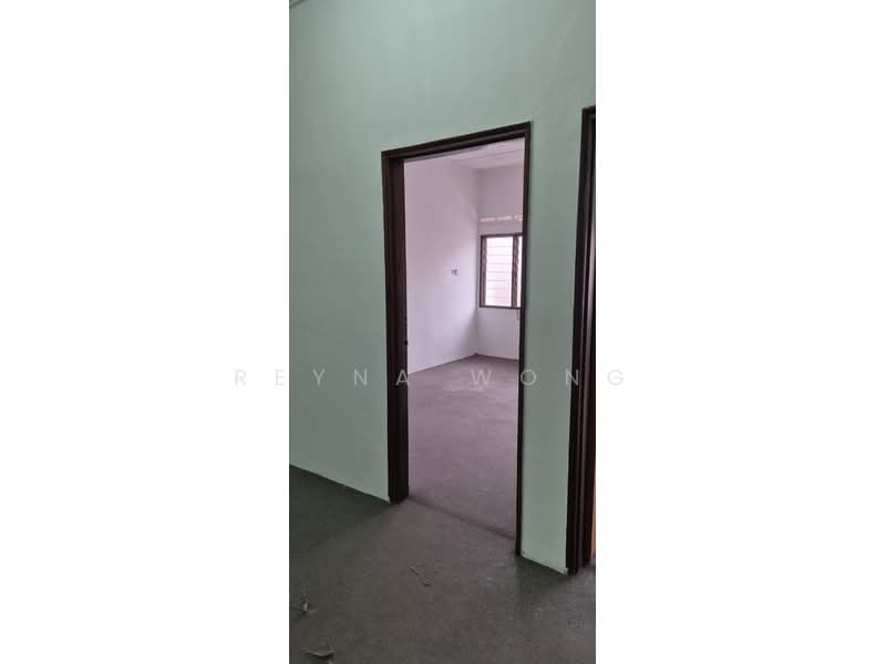 Shop / Office for Rent in Taman Johor Jaya (Johor Bahru) - Reyna Wong - Interior - PropertyGuru.com.my