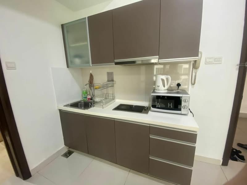 Servis Apartment untuk Disewa di Regalia Residence - Jenny Puah - Kitchen - PropertyGuru.com.my