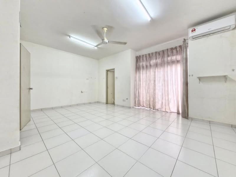 2-storey Terraced House for Sale in Taman Desa Tebrau (Tebrau) - Kayden Voon - Living Room - PropertyGuru.com.my