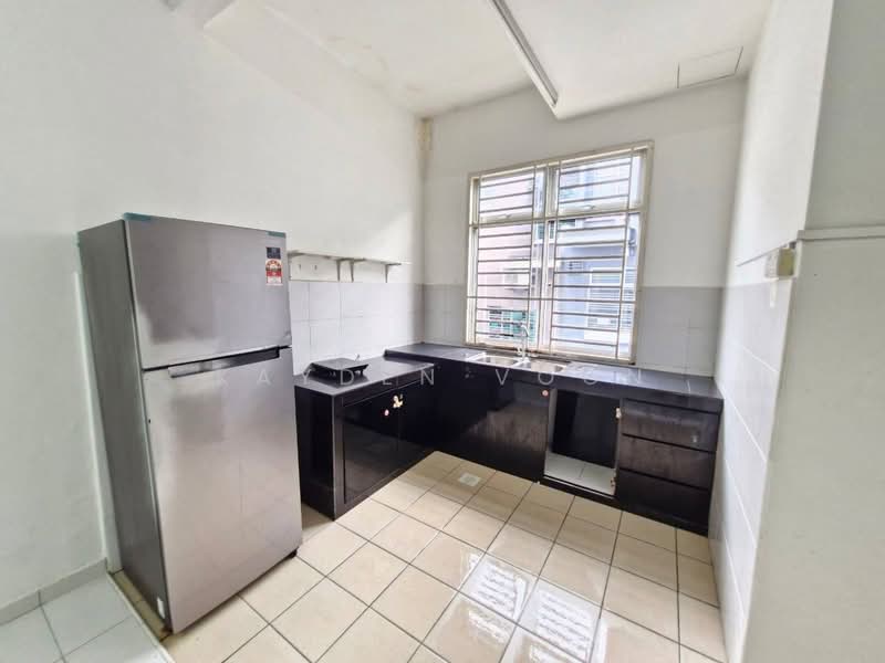 2-storey Terraced House for Sale in Taman Desa Tebrau (Tebrau) - Kayden Voon - Kitchen - PropertyGuru.com.my
