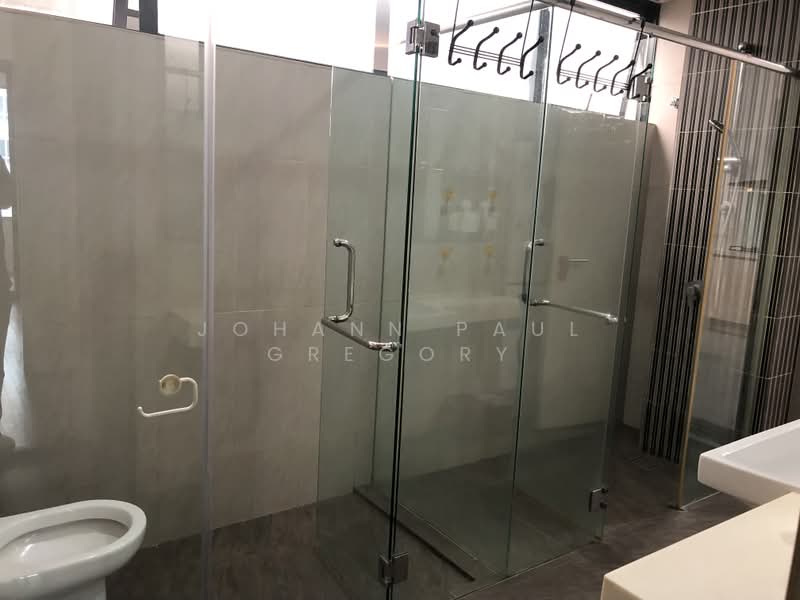 Servis Apartment untuk Dijual di Jaya One Residences - Johann Paul Gregory - Bathroom - PropertyGuru.com.my