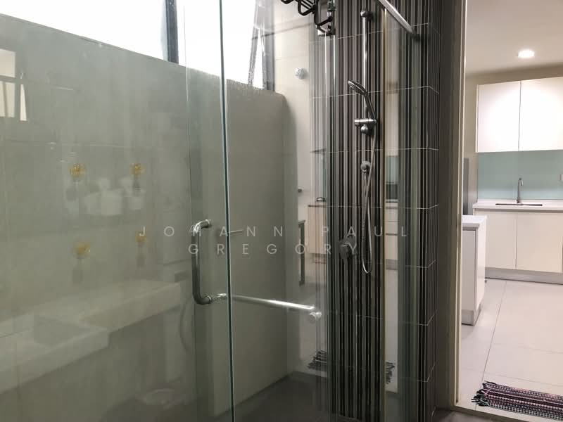 Servis Apartment untuk Dijual di Jaya One Residences - Johann Paul Gregory - Bathroom - PropertyGuru.com.my