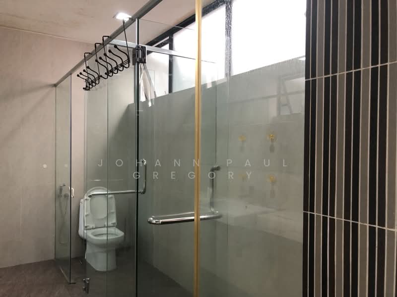 Servis Apartment untuk Dijual di Jaya One Residences - Johann Paul Gregory - Bathroom - PropertyGuru.com.my