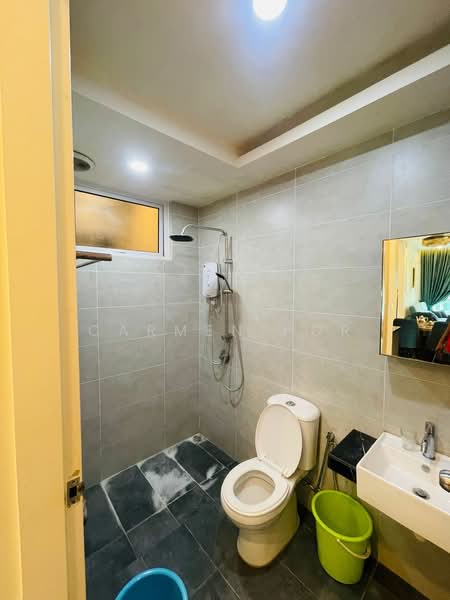 Condominium for Rent at QuayWest Residence - Carmen Por - Bathroom - PropertyGuru.com.my