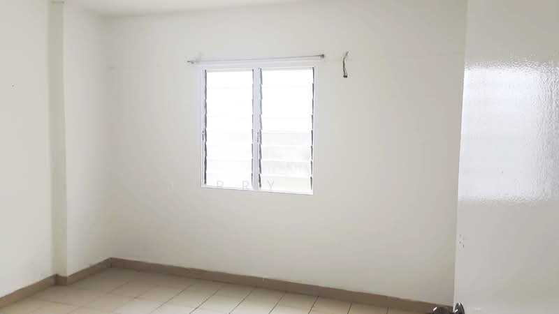 Rumah Flat untuk Disewa di Desa Putra - Jerry Tan - Interior - PropertyGuru.com.my