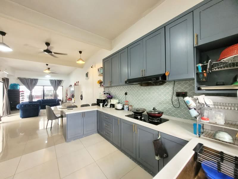 Rumah Teres 2.5 Tingkat untuk Dijual di Taman Cahaya Alam (Shah Alam) - Ali Idris - Kitchen - PropertyGuru.com.my