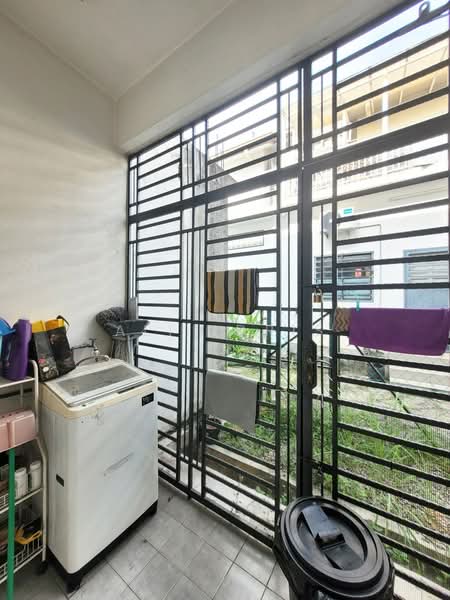 Rumah Teres 2.5 Tingkat untuk Dijual di Taman Cahaya Alam (Shah Alam) - Ali Idris - Exterior - PropertyGuru.com.my