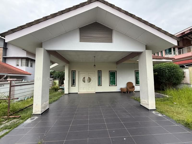 Bungalow for Sale in Bandar Enstek (Negeri Sembilan) - Mohd Mortadza Ahmad - PropertyGuru.com.my