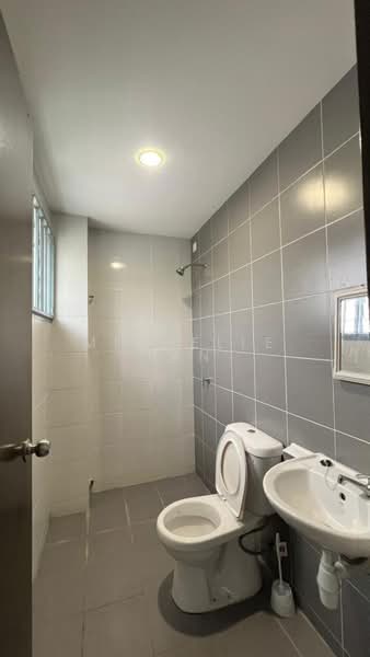 Rumah Teres 2 Tingkat untuk Dijual di Bandar Seri Coalfields (Ijok) - Michelle Tan - Bathroom - PropertyGuru.com.my