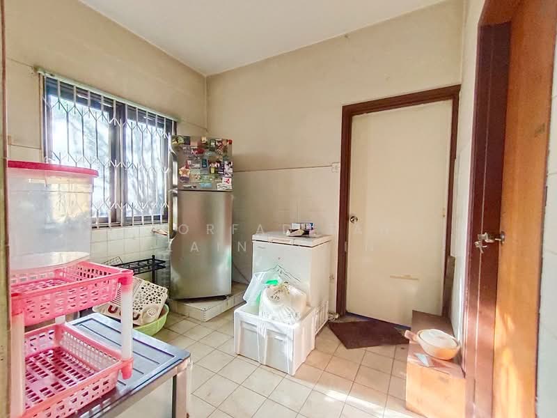 Rumah Banglo untuk Dijual di Seksyen 11 (Shah Alam) - NORFADILAH ZAINUDDIN - Kitchen - PropertyGuru.com.my
